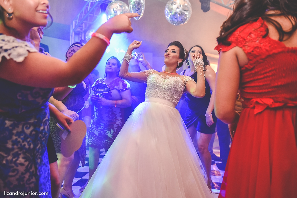 lizandro junior, fotografo de casamento patos de minas, foto de casamento, casamento patos de minas, lizandro júnior, monalisa e paulo, noivos, rosário patos de minas, neusa canedo