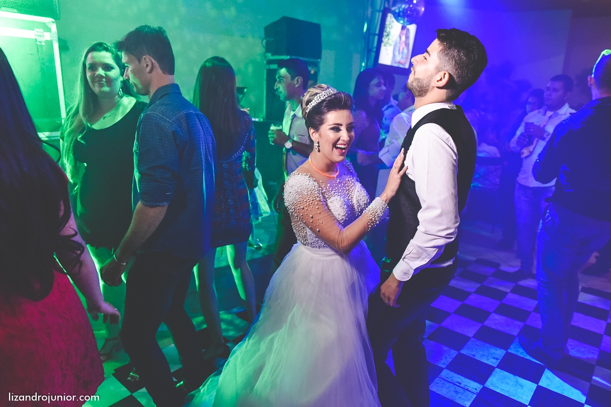 lizandro junior, fotografo de casamento patos de minas, foto de casamento, casamento patos de minas, lizandro júnior, monalisa e paulo, noivos, rosário patos de minas, neusa canedo