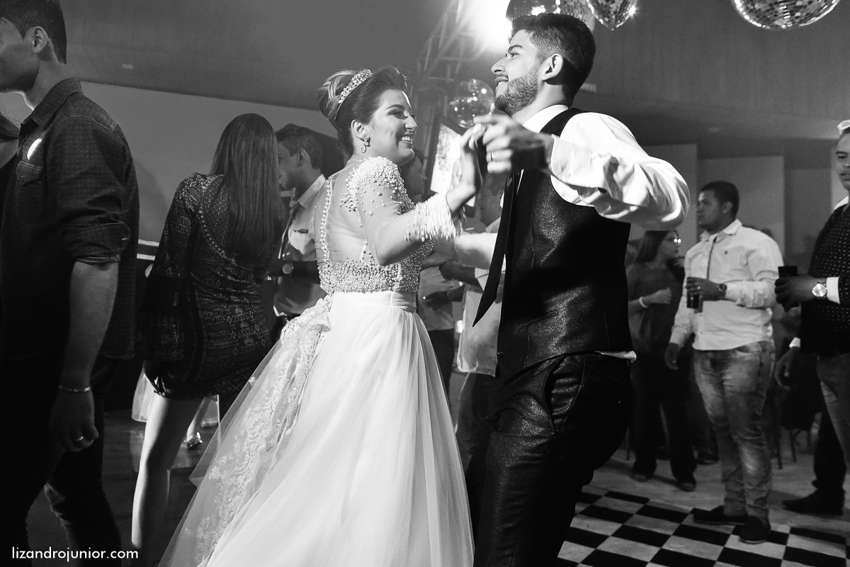 lizandro junior, fotografo de casamento patos de minas, foto de casamento, casamento patos de minas, lizandro júnior, monalisa e paulo, noivos, rosário patos de minas, neusa canedo