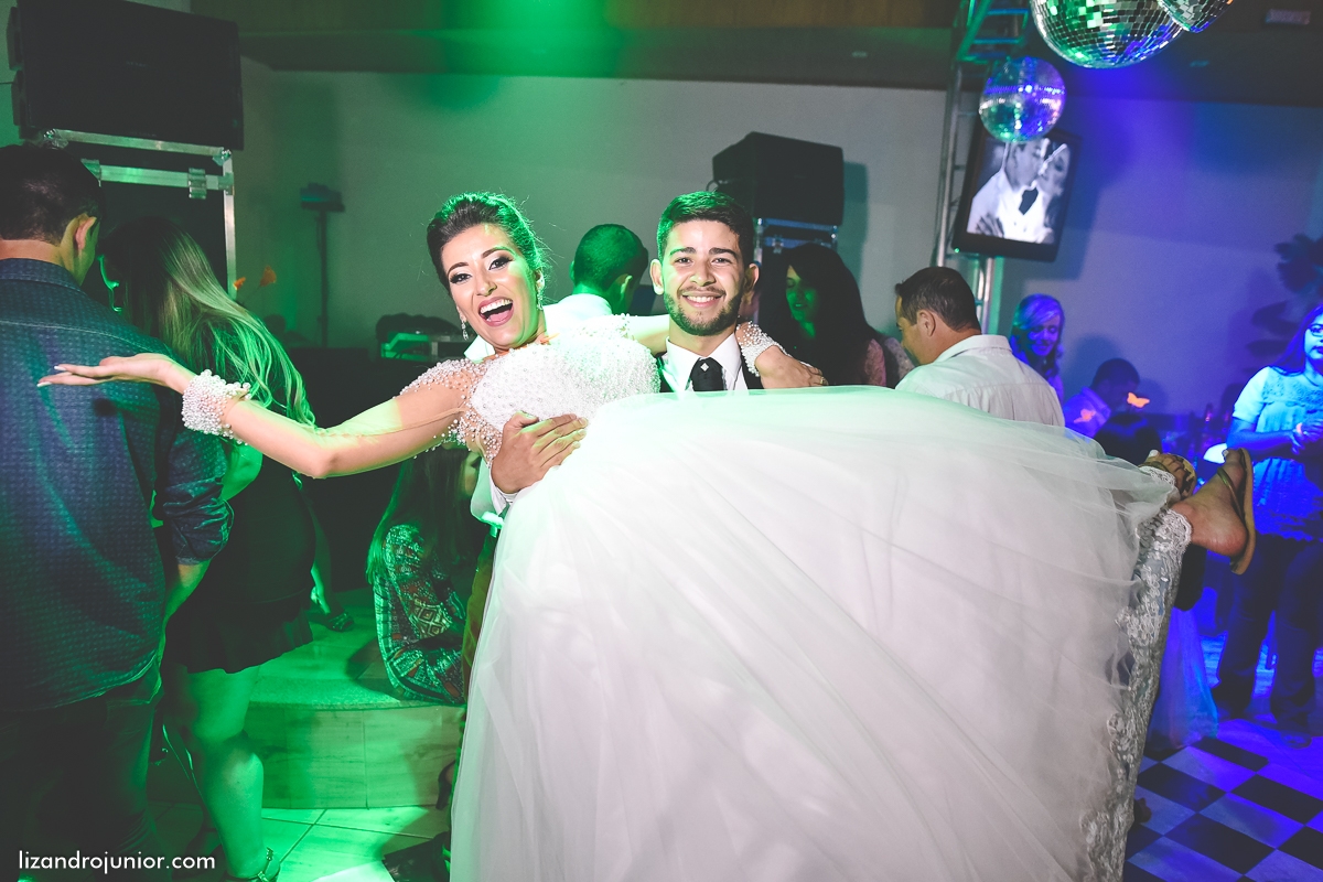 lizandro junior, fotografo de casamento patos de minas, foto de casamento, casamento patos de minas, lizandro júnior, monalisa e paulo, noivos, rosário patos de minas, neusa canedo