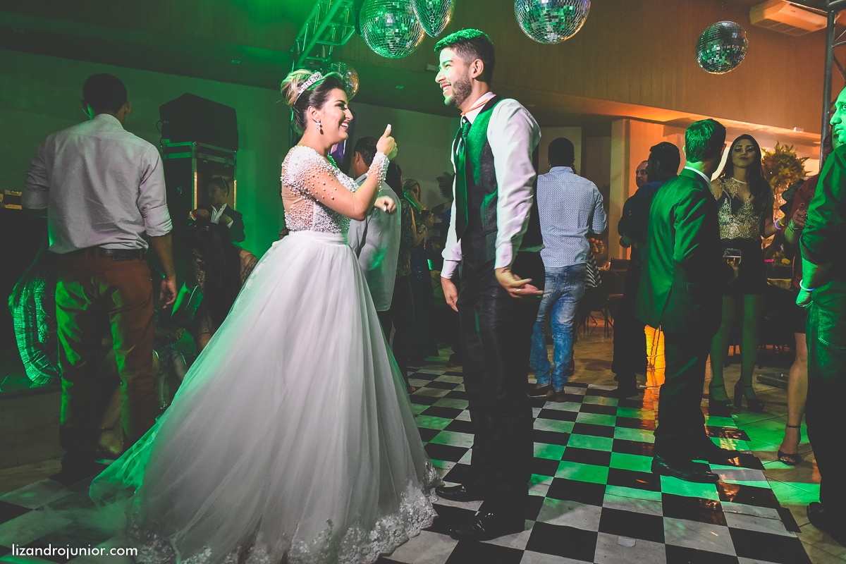 lizandro junior, fotografo de casamento patos de minas, foto de casamento, casamento patos de minas, lizandro júnior, monalisa e paulo, noivos, rosário patos de minas, neusa canedo