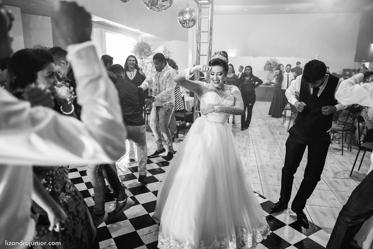 lizandro junior, fotografo de casamento patos de minas, foto de casamento, casamento patos de minas, lizandro júnior, monalisa e paulo, noivos, rosário patos de minas, neusa canedo