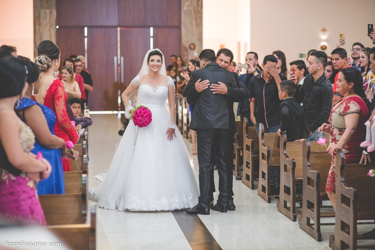 lizandro junior, fotografo de casamento patos de minas, foto de casamento, casamento patos de minas, lizandro júnior, monalisa e paulo, noivos, rosário patos de minas