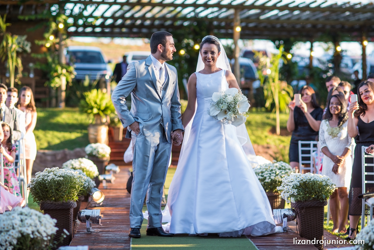 lizandro junior, fotografo de casamento patos de minas, foto de casamento, casamento patos de minas, lizandro júnior, bruna e fulgêncio, noivos,
