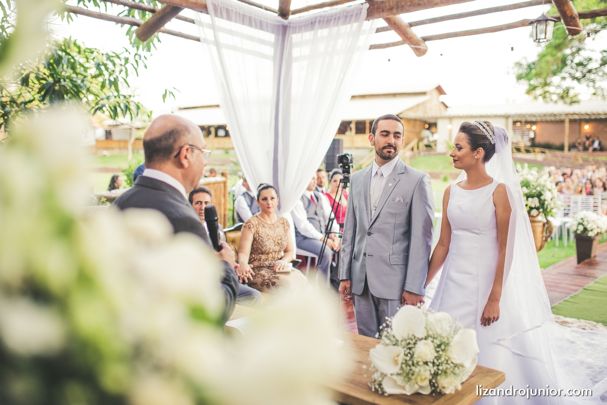 lizandro junior, fotografo de casamento patos de minas, foto de casamento, casamento patos de minas, lizandro júnior, bruna e fulgêncio, noivos,