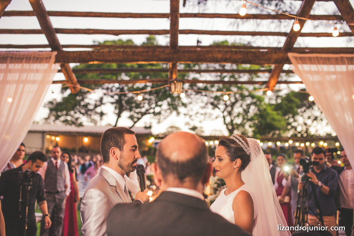 lizandro junior, fotografo de casamento patos de minas, foto de casamento, casamento patos de minas, lizandro júnior, bruna e fulgêncio, noivos,