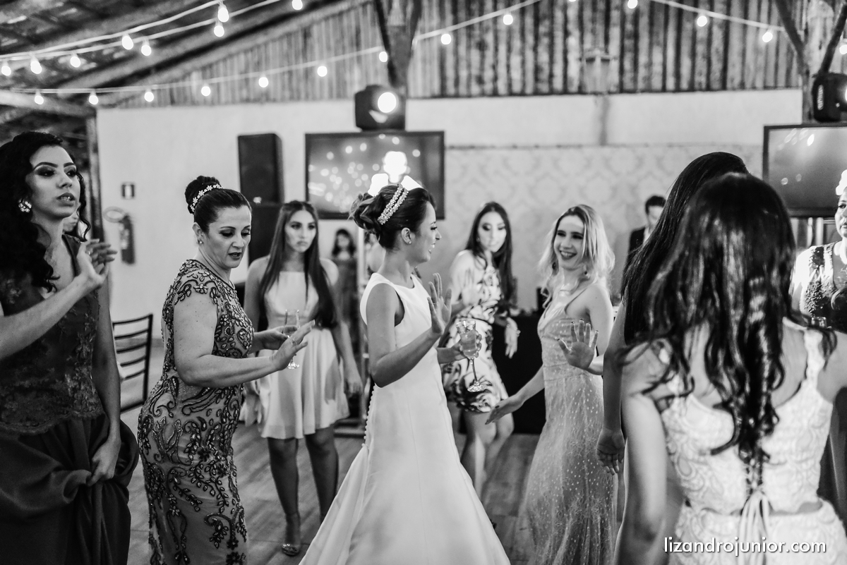 lizandro junior, fotografo de casamento patos de minas, foto de casamento, casamento patos de minas, lizandro júnior, bruna e fulgêncio, noivos,