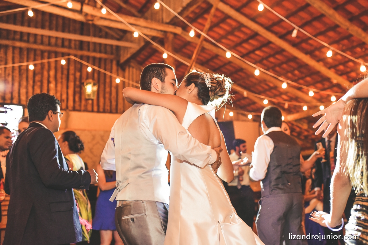lizandro junior, fotografo de casamento patos de minas, foto de casamento, casamento patos de minas, lizandro júnior, bruna e fulgêncio, noivos,