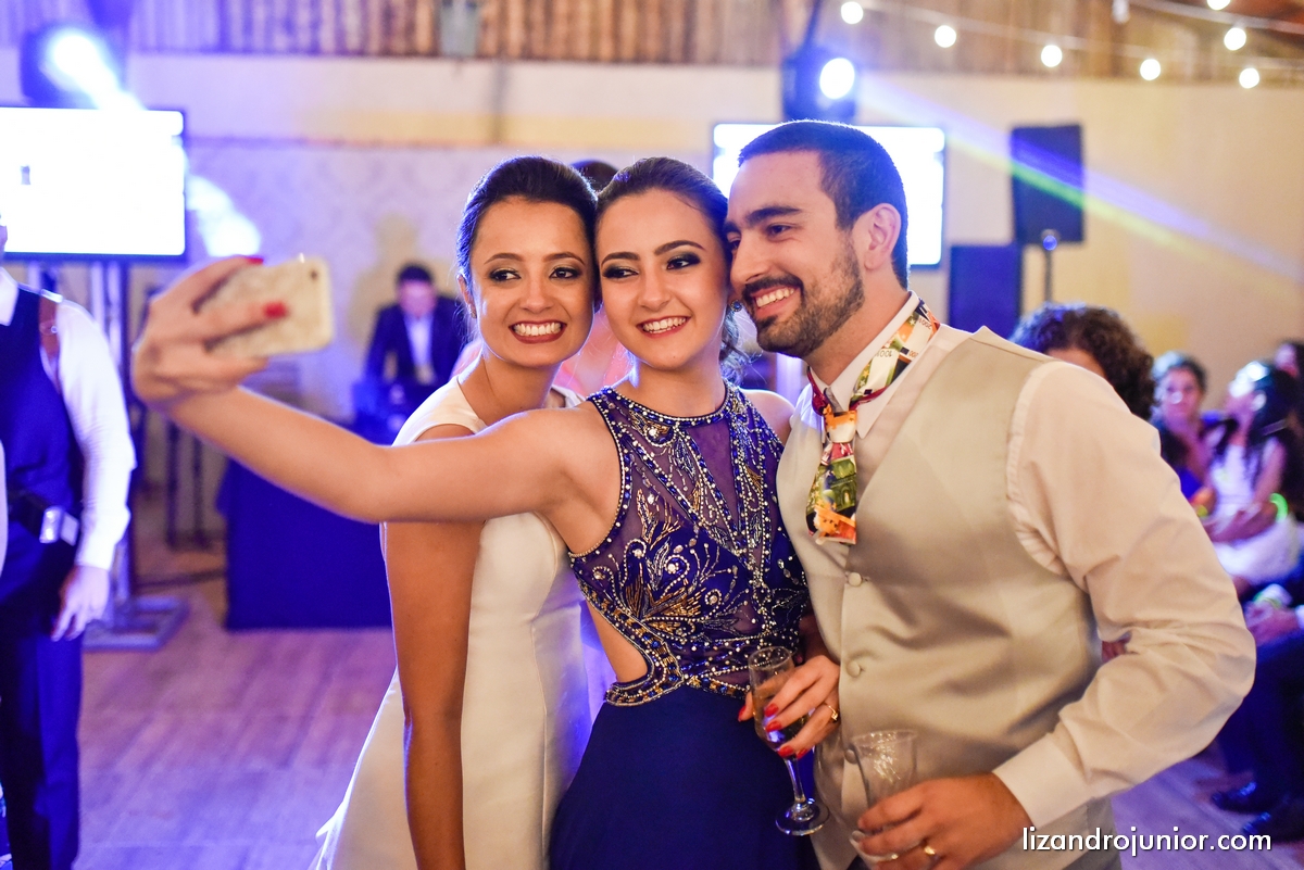 lizandro junior, fotografo de casamento patos de minas, foto de casamento, casamento patos de minas, lizandro júnior, bruna e fulgêncio, noivos,