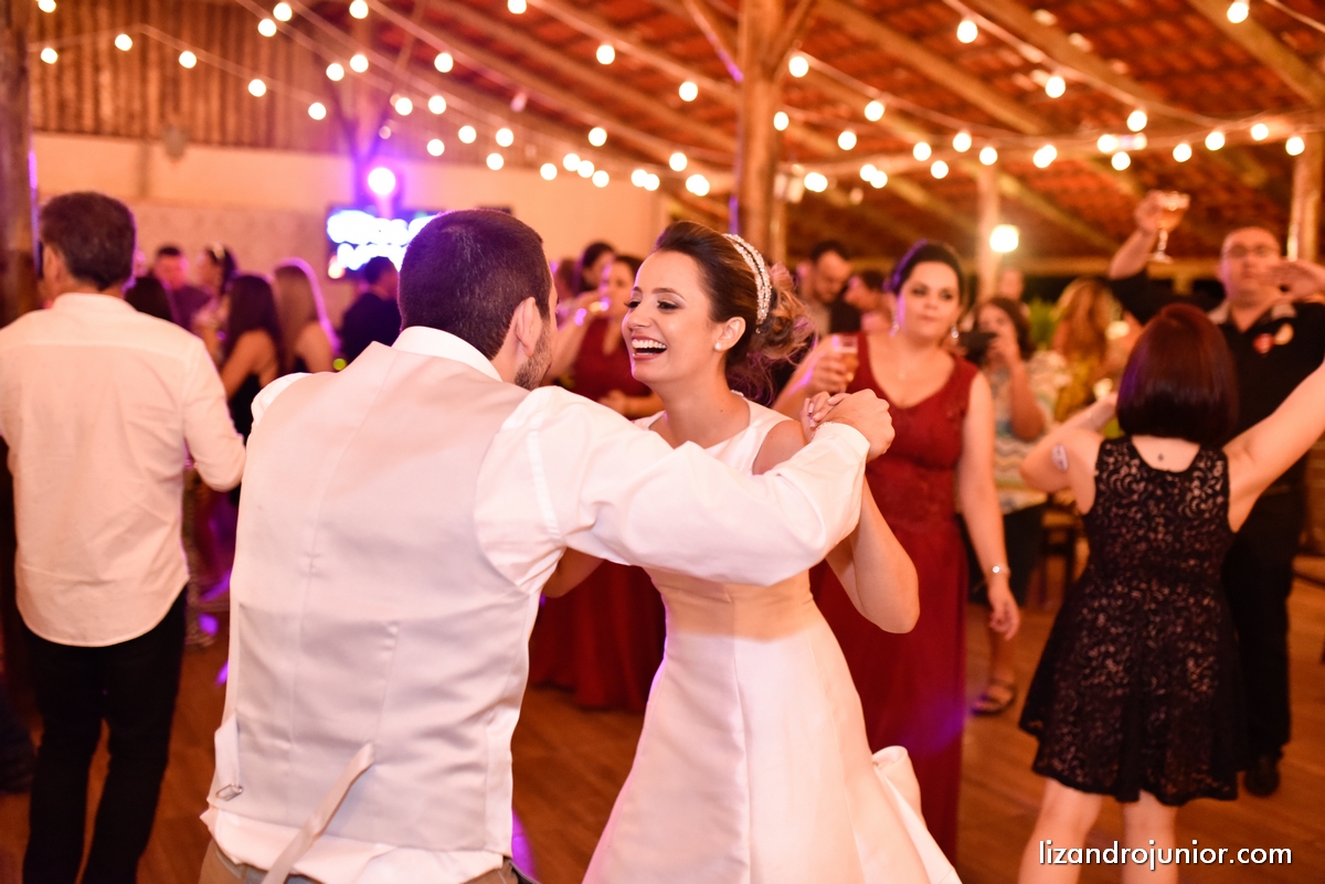 lizandro junior, fotografo de casamento patos de minas, foto de casamento, casamento patos de minas, lizandro júnior, bruna e fulgêncio, noivos,