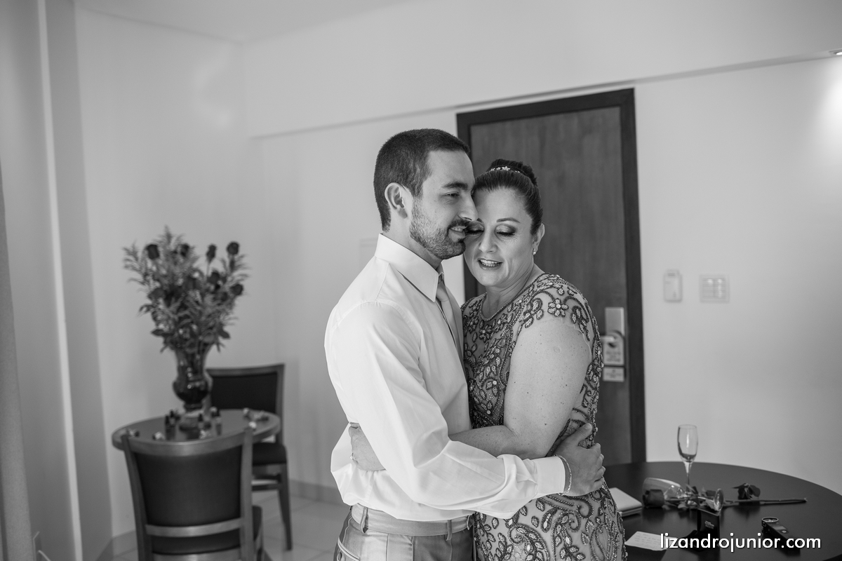 lizandro junior, fotografo de casamento patos de minas, foto de casamento, casamento patos de minas, lizandro júnior, bruna e fulgêncio, noivos,