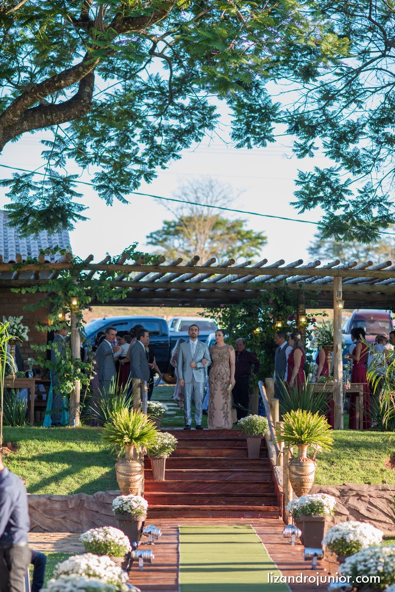 lizandro junior, fotografo de casamento patos de minas, foto de casamento, casamento patos de minas, lizandro júnior, bruna e fulgêncio, noivos,