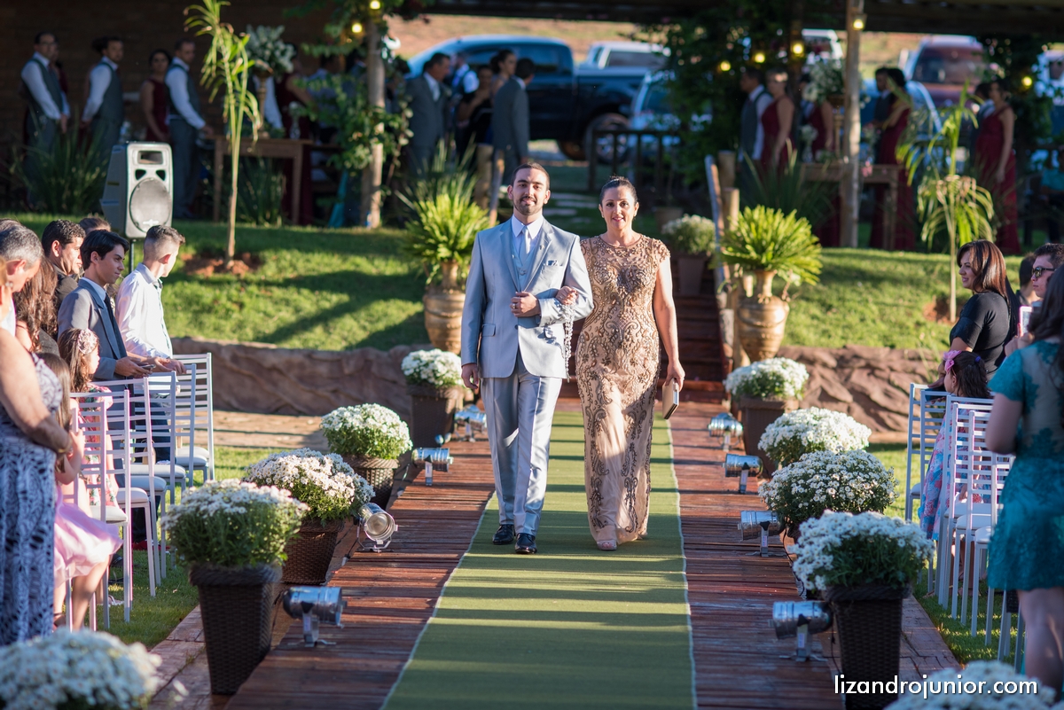 lizandro junior, fotografo de casamento patos de minas, foto de casamento, casamento patos de minas, lizandro júnior, bruna e fulgêncio, noivos,