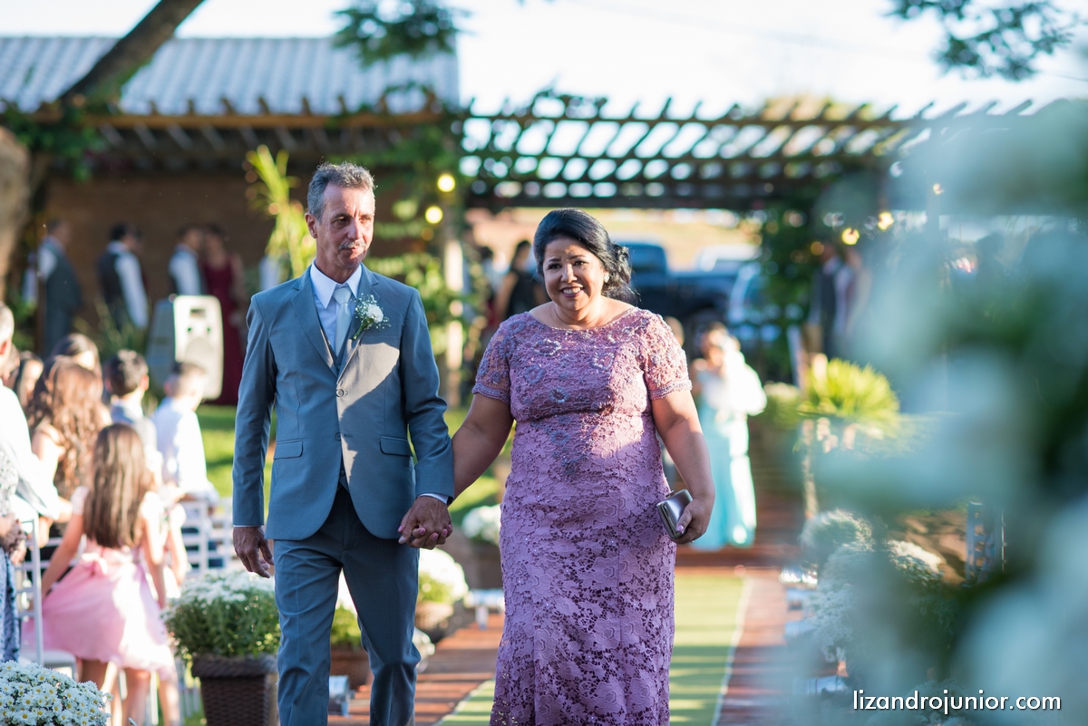 lizandro junior, fotografo de casamento patos de minas, foto de casamento, casamento patos de minas, lizandro júnior, bruna e fulgêncio, noivos,