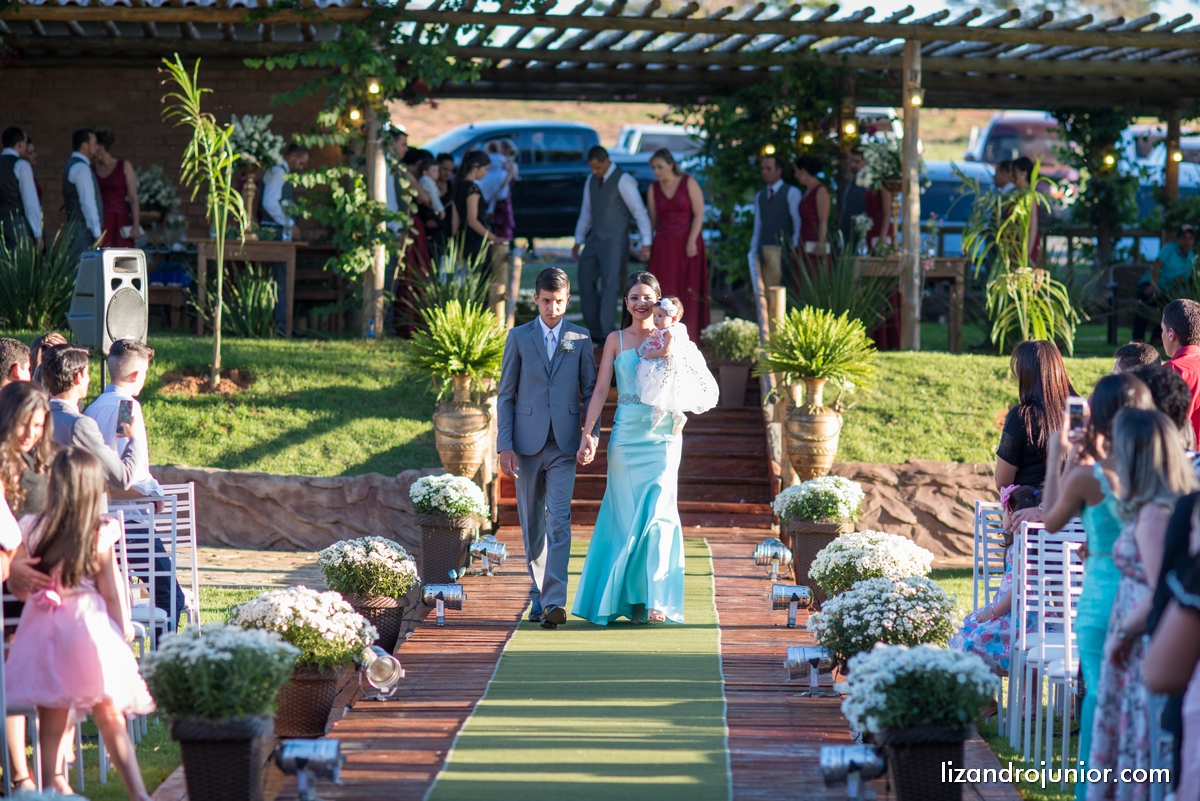lizandro junior, fotografo de casamento patos de minas, foto de casamento, casamento patos de minas, lizandro júnior, bruna e fulgêncio, noivos,