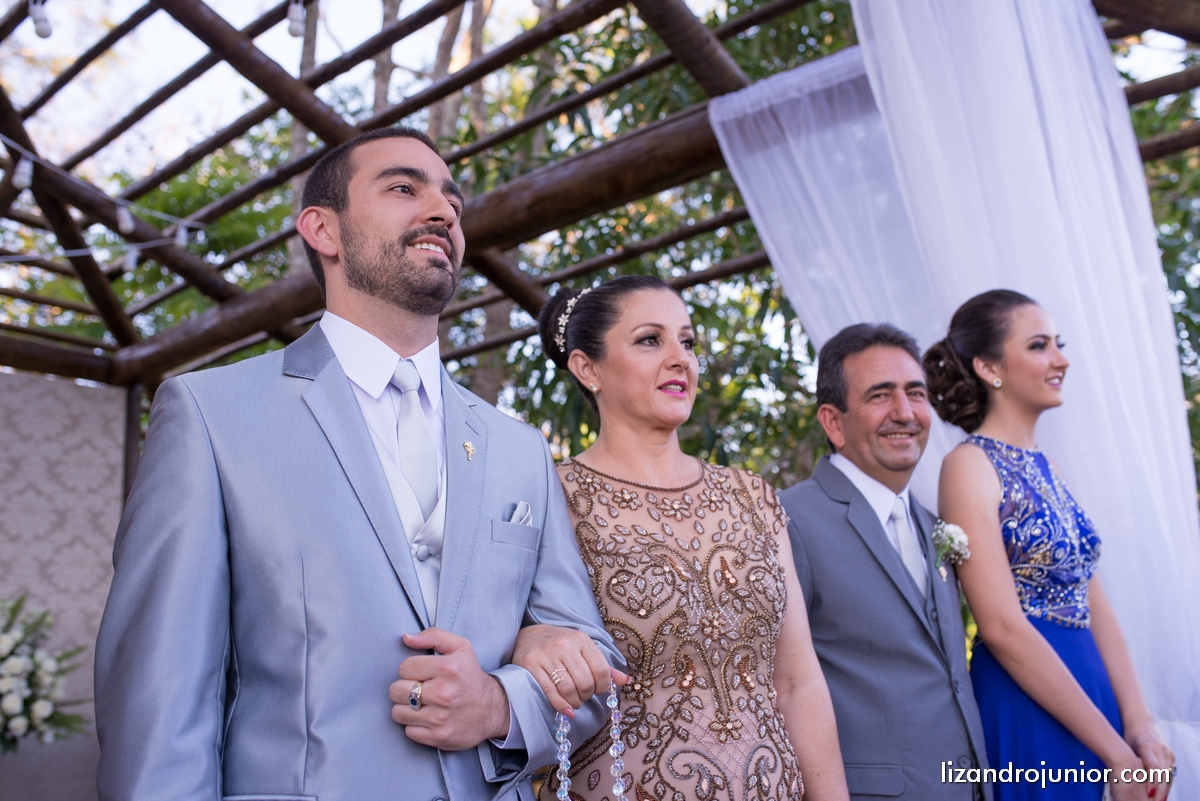 lizandro junior, fotografo de casamento patos de minas, foto de casamento, casamento patos de minas, lizandro júnior, bruna e fulgêncio, noivos,