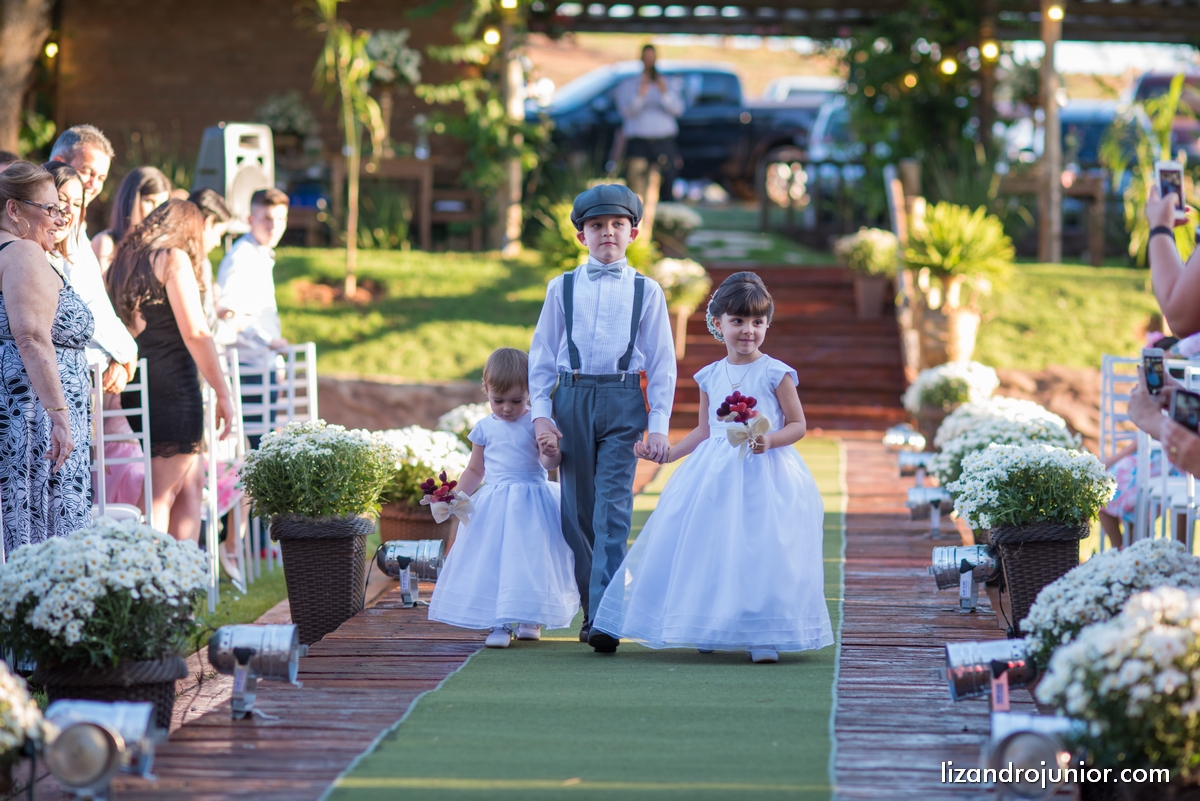 lizandro junior, fotografo de casamento patos de minas, foto de casamento, casamento patos de minas, lizandro júnior, bruna e fulgêncio, noivos,