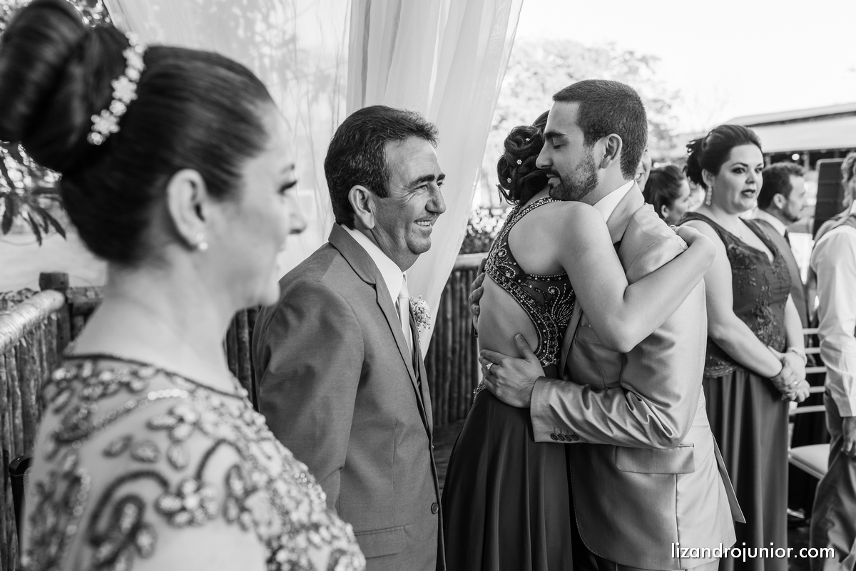 lizandro junior, fotografo de casamento patos de minas, foto de casamento, casamento patos de minas, lizandro júnior, bruna e fulgêncio, noivos,