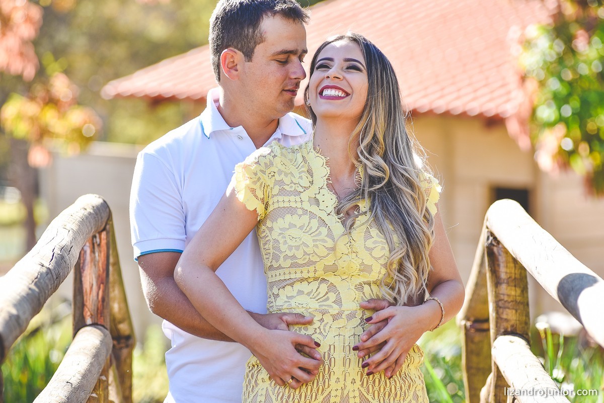 ensaio namorando, fotógrafo de casamento patos de minas, lizandro júnior fotógrafo, fotografia de casamento, minas gerais, ensaio romantico, namorando, ensaio