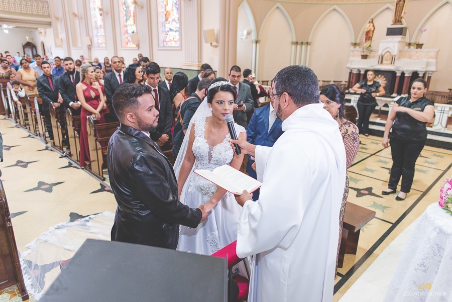 casamento em patos de minas, fotografo de casamento, lizandro junior, igreja dos capucinhos, casamentos, fotografia de casamento, casar em patos. noiva patos de minas