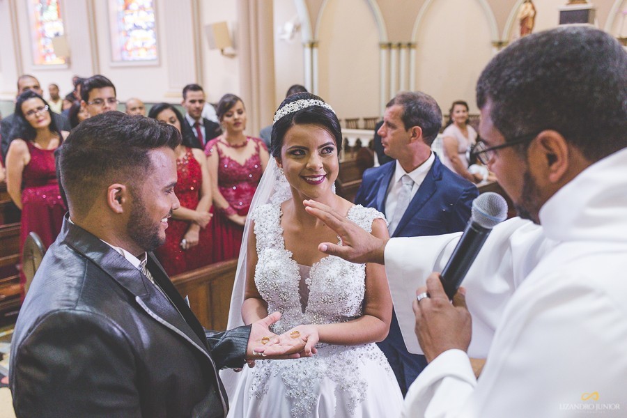 casamento em patos de minas, fotografo de casamento, lizandro junior, igreja dos capucinhos, casamentos, fotografia de casamento, casar em patos. noiva patos de minas