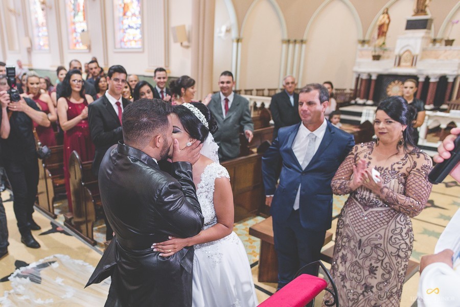 casamento em patos de minas, fotografo de casamento, lizandro junior, igreja dos capucinhos, casamentos, fotografia de casamento, casar em patos. noiva patos de minas