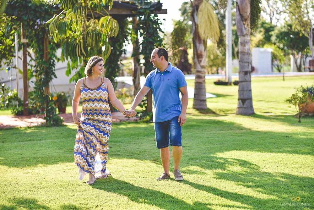 lizandro junior, ensaio namorando, ensaio romântico, ensaio ao ar livre, fotógrafo patos de minas, fotógrafo minas gerais, fotógrafo de casamento mg, minas gerais, ensaio engraçado