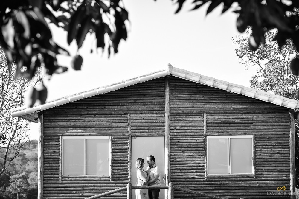 lizandro junior, ensaio namorando, ensaio romântico, ensaio ao ar livre, fotógrafo patos de minas, fotógrafo minas gerais, fotógrafo de casamento mg, minas gerais, ensaio engraçado