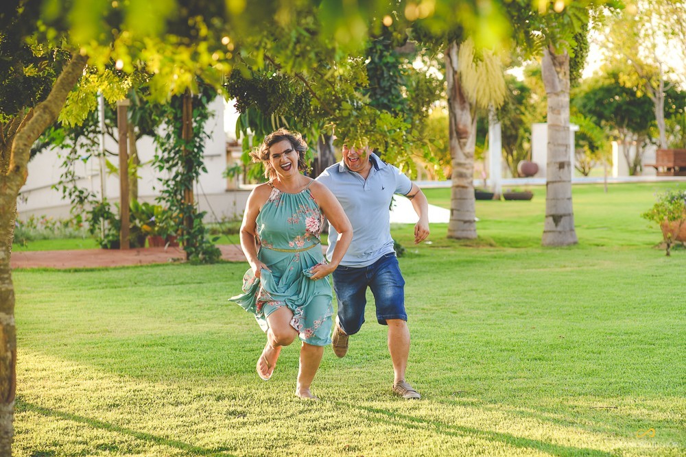 lizandro junior, ensaio namorando, ensaio romântico, ensaio ao ar livre, fotógrafo patos de minas, fotógrafo minas gerais, fotógrafo de casamento mg, minas gerais, ensaio engraçado