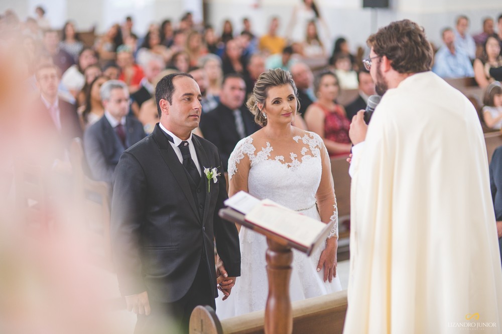 fotografo de casamento patos de minas, lizandro junior, rosário patos de minas, igreja, cerimônia, noivos, noivas, noiva, noivo, casamento, casar, 