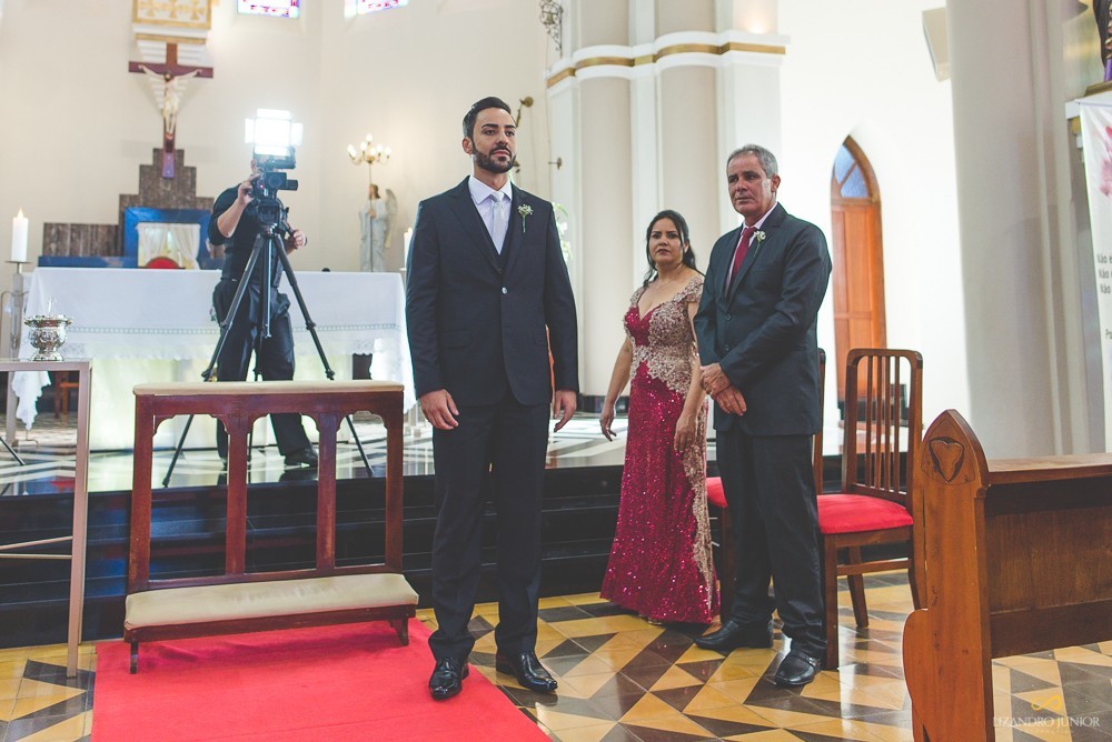 PATOS DE MINAS PATROCINIO THALES E ALINE NOIVOS CASAMENTO  LIZANDRO JUNIOR IGREJA MATRIZ PATROCINIO