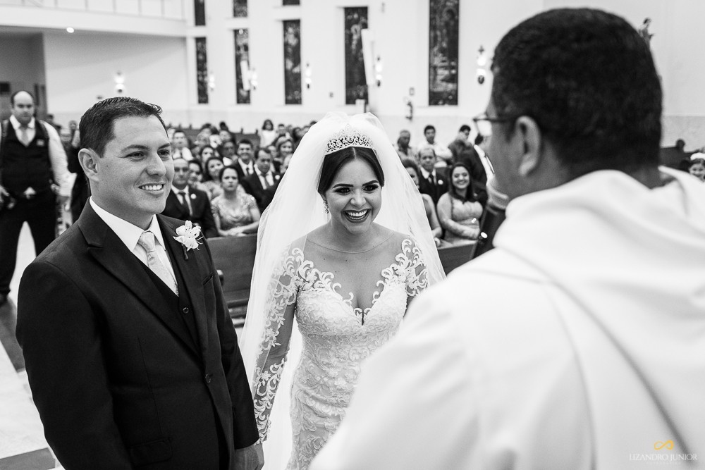 CASAMENTO PATOS DE MINAS IGREJA DO ROSÁRIO LIZANDRO JUNIOR FOTOGRAFO MINAS GERAIS PATOS DE MINAS ANAISA E EVERTON