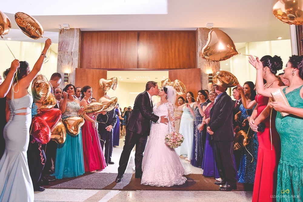 CASAMENTO PATOS DE MINAS IGREJA DO ROSÁRIO LIZANDRO JUNIOR FOTOGRAFO MINAS GERAIS PATOS DE MINAS ANAISA E EVERTON