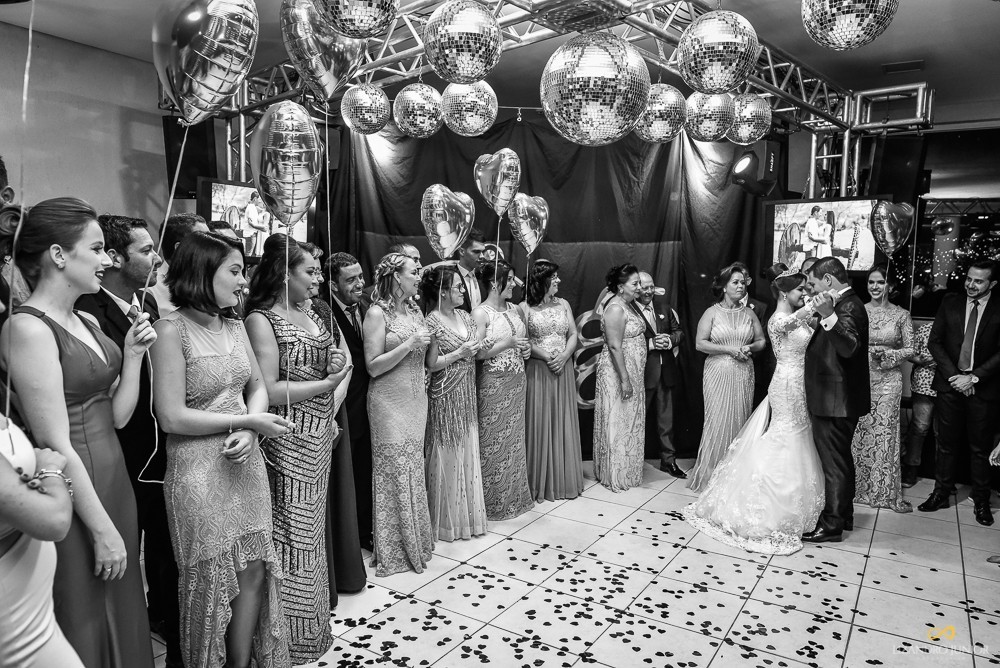 CASAMENTO PATOS DE MINAS IGREJA DO ROSÁRIO LIZANDRO JUNIOR FOTOGRAFO MINAS GERAIS PATOS DE MINAS ANAISA E EVERTON DECORAÇÃO DE CASAMENTO FESTA DE CASAMENTO