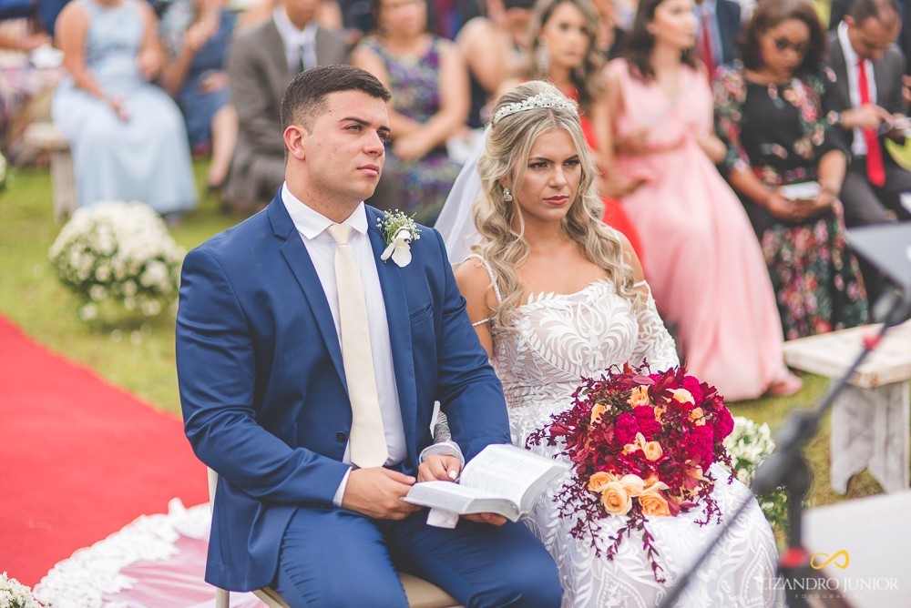 FOTOGRAFO LIZANDRO JUNIOR CASAMENTO ANDRESSA E PEDRO PATOS DE MINAS SALÃO THIAGO LIMA NOIVA CLASSICA NOIVINHA LINDA AMOR FOTOGRAFIA DE CASAMENTO AO AR LIVRE