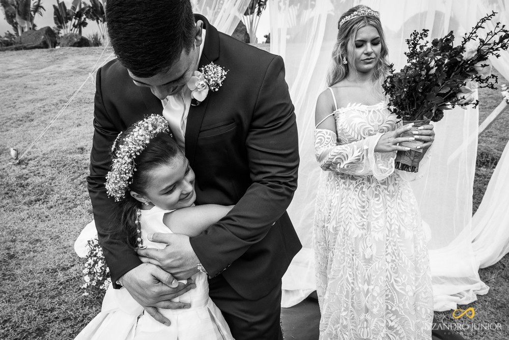 FOTOGRAFO LIZANDRO JUNIOR CASAMENTO ANDRESSA E PEDRO PATOS DE MINAS SALÃO THIAGO LIMA NOIVA CLASSICA NOIVINHA LINDA AMOR FOTOGRAFIA DE CASAMENTO AO AR LIVRE