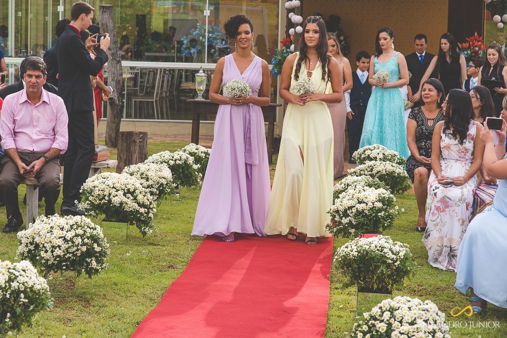 FOTOGRAFO LIZANDRO JUNIOR CASAMENTO ANDRESSA E PEDRO PATOS DE MINAS SALÃO THIAGO LIMA NOIVA CLASSICA NOIVINHA LINDA AMOR FOTOGRAFIA DE CASAMENTO AO AR LIVRE