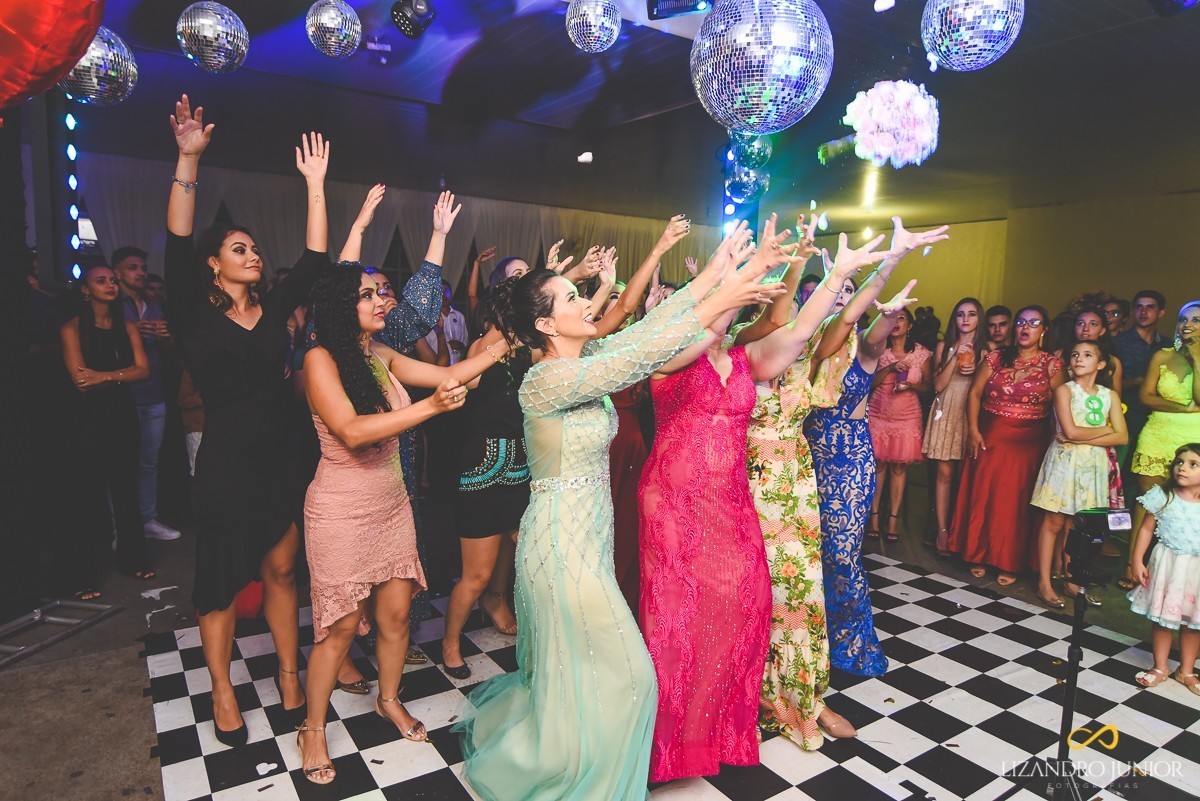 CASAMENTO LORENA E JEYSON PRESIDENTE OLEGÁRIO MG IGREJA MATRIZ CLUBE BURITIS LIZANDRO JUNIOR FOTÓGRAFO DE CASAMENTO 