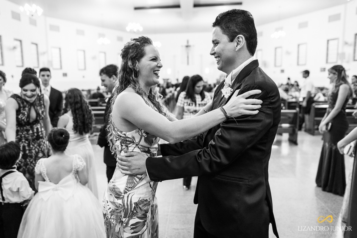 CASAMENTO LORENA E JEYSON PRESIDENTE OLEGÁRIO MG IGREJA MATRIZ CLUBE BURITIS LIZANDRO JUNIOR FOTÓGRAFO DE CASAMENTO 