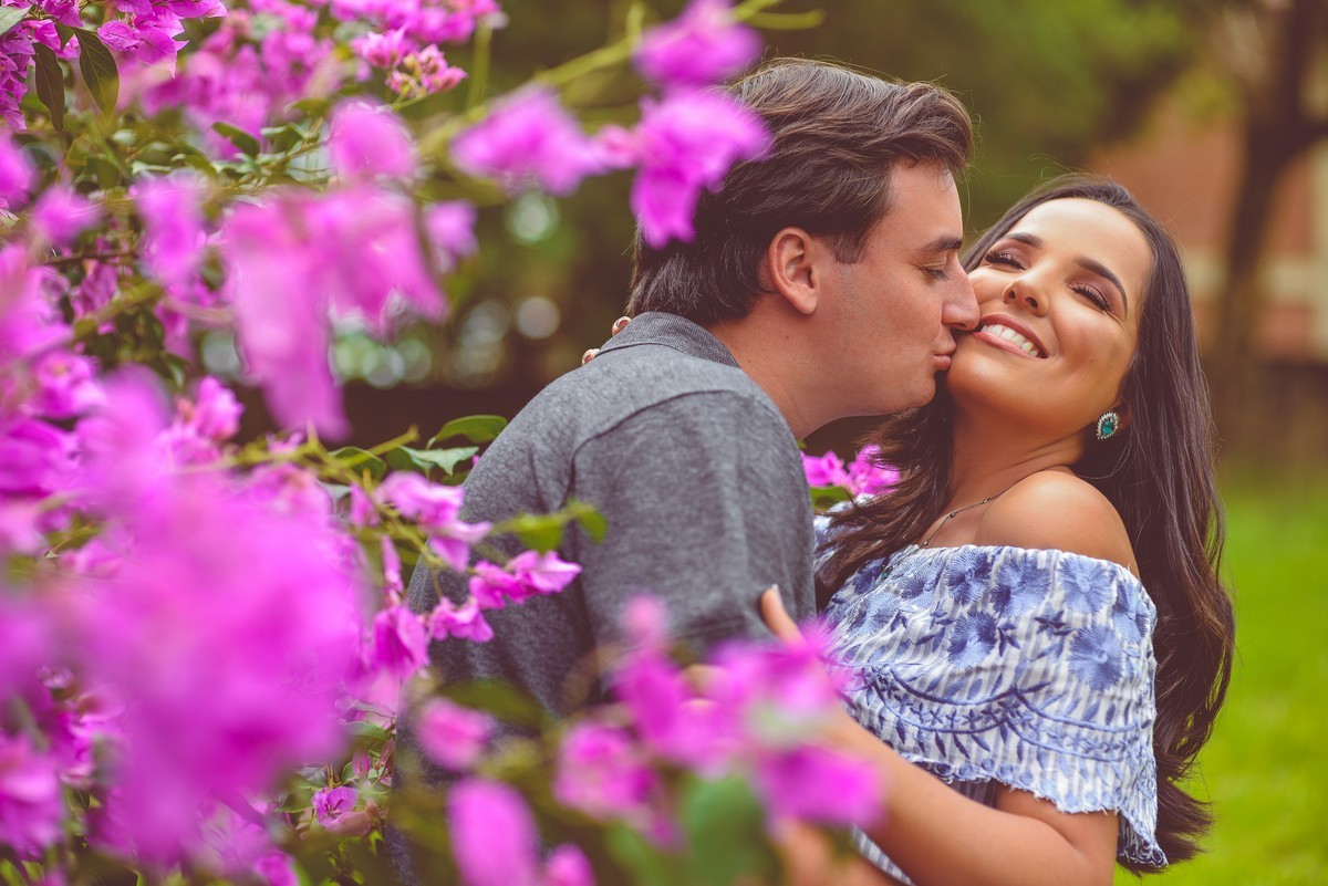 ENSAIO NAMORANDO ARAXÁ, ENSAIO EM ARAXÁ, ENSAIO ROMÂNTICO, ENSAIO PRÉ-CASAMENTO, PATOS DE MINAS, FOTÓGRAFO LIZANDRO JÚNIOR, FOTOGRAFIA DE CASAMENTO, CASAMENTO PATOS DE MINAS