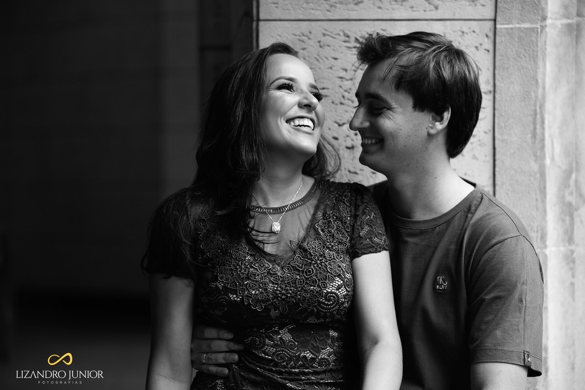 ENSAIO NAMORANDO ARAXÁ, ENSAIO EM ARAXÁ, ENSAIO ROMÂNTICO, ENSAIO PRÉ-CASAMENTO, PATOS DE MINAS, FOTÓGRAFO LIZANDRO JÚNIOR, FOTOGRAFIA DE CASAMENTO, CASAMENTO PATOS DE MINAS