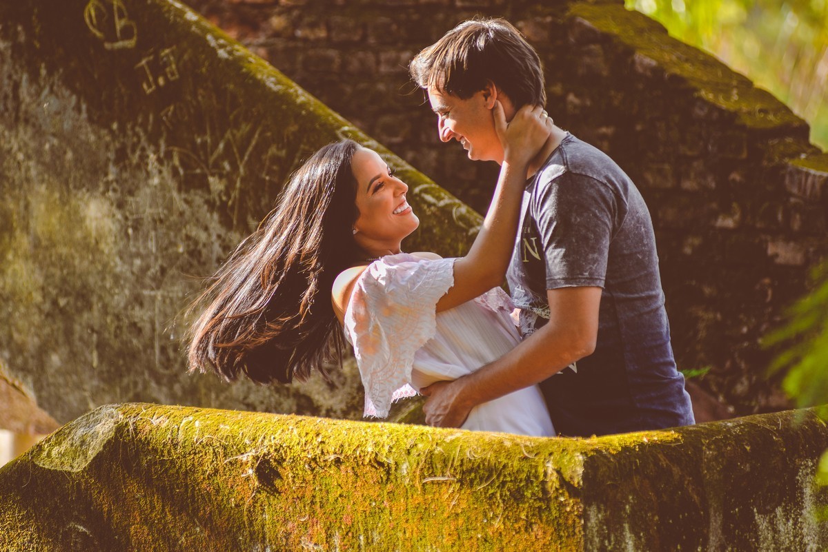 ENSAIO NAMORANDO ARAXÁ, ENSAIO EM ARAXÁ, ENSAIO ROMÂNTICO, ENSAIO PRÉ-CASAMENTO, PATOS DE MINAS, FOTÓGRAFO LIZANDRO JÚNIOR, FOTOGRAFIA DE CASAMENTO, CASAMENTO PATOS DE MINAS