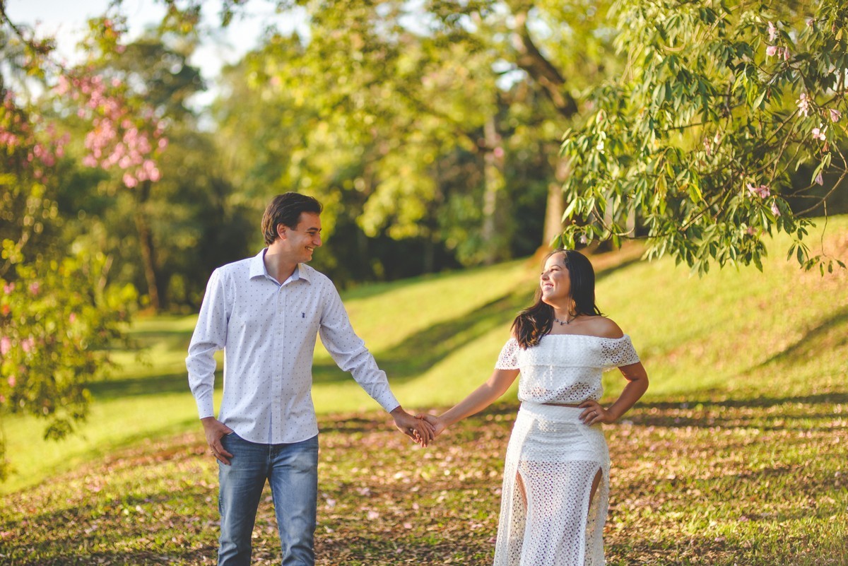 ENSAIO NAMORANDO ARAXÁ, ENSAIO EM ARAXÁ, ENSAIO ROMÂNTICO, ENSAIO PRÉ-CASAMENTO, PATOS DE MINAS, FOTÓGRAFO LIZANDRO JÚNIOR, FOTOGRAFIA DE CASAMENTO, CASAMENTO PATOS DE MINAS