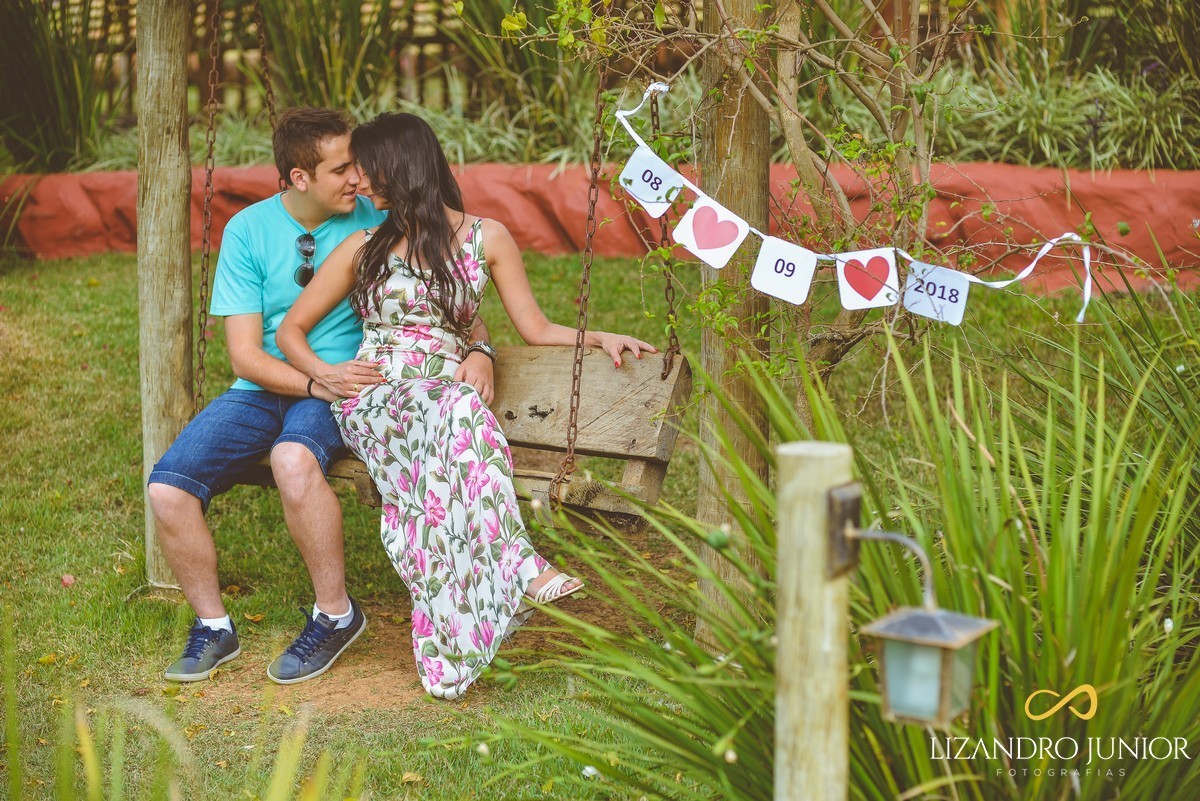 ENSAIO NAMORANDO EDIENE E RICARDO, PATOS DE MINAS, FOTOGRAFO DE CASAMENTO PATOS DE MINAS, POUSADA AVALON, ENSAIO POUSADA AVALON