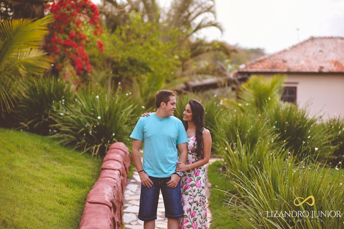 ENSAIO NAMORANDO EDIENE E RICARDO, PATOS DE MINAS, FOTOGRAFO DE CASAMENTO PATOS DE MINAS, POUSADA AVALON, ENSAIO POUSADA AVALON