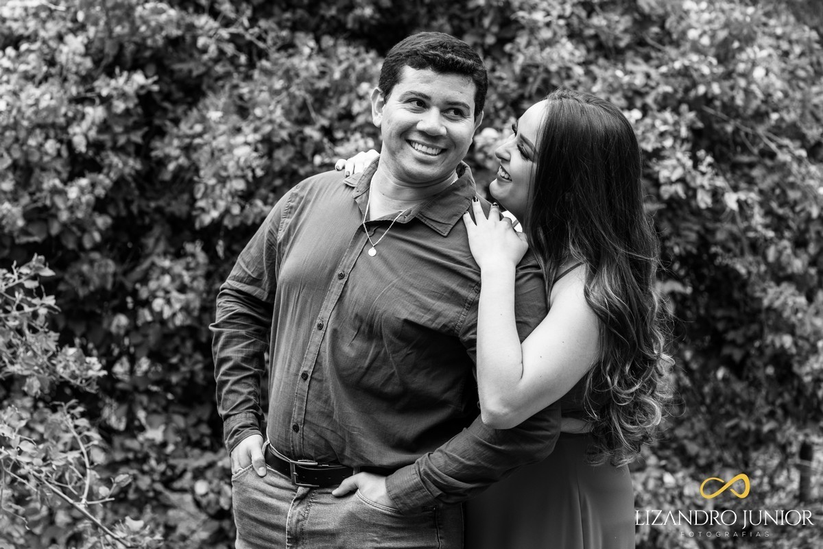 ENSAIO NAMORANDO, ENSAIO ROMÂNTICO, ENSAIO EM ARAXÁ, ARAXÁ MINAS GERAIS, PATOS DE MINAS, FOTOGRAFIA DE CASAMENTO, FOTÓGRAFO LIZANDRO JÚNIOR