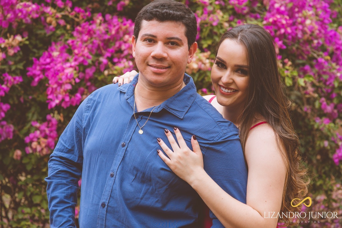 ENSAIO NAMORANDO, ENSAIO ROMÂNTICO, ENSAIO EM ARAXÁ, ARAXÁ MINAS GERAIS, PATOS DE MINAS, FOTOGRAFIA DE CASAMENTO, FOTÓGRAFO LIZANDRO JÚNIOR