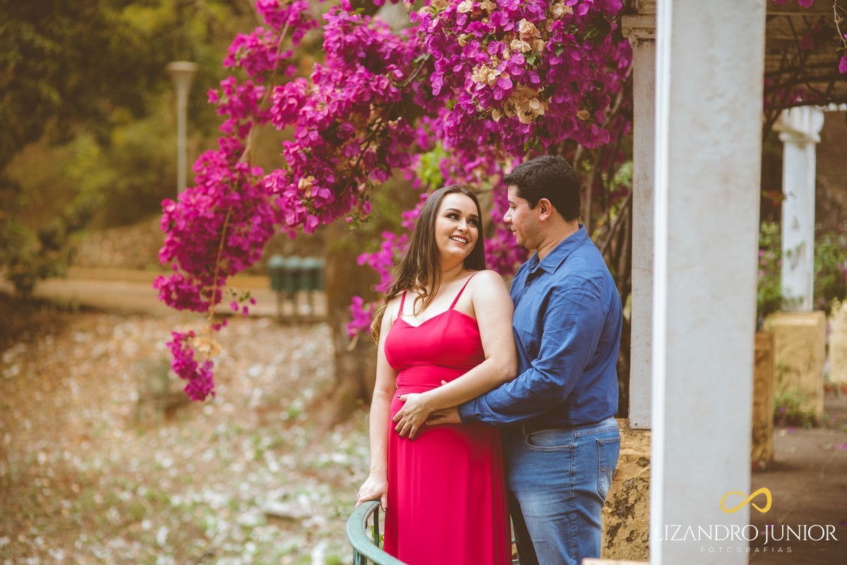 ENSAIO NAMORANDO, ENSAIO ROMÂNTICO, ENSAIO EM ARAXÁ, ARAXÁ MINAS GERAIS, PATOS DE MINAS, FOTOGRAFIA DE CASAMENTO, FOTÓGRAFO LIZANDRO JÚNIOR