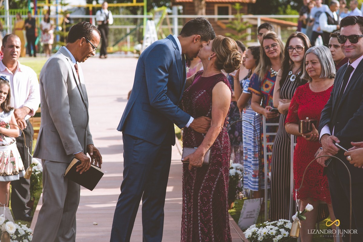 CASAMENTO, MARCOS E LAIS, NOIVO ENTRANDO PRIMEIRO QUE A NOIVA, NOIVA DE CRISTO, EVANGÉLICO, CASAMENTO GOSPEL, LIZANDRO JUNIOR, PATOS DE MINAS, SÍTIO TOE DO JÓ