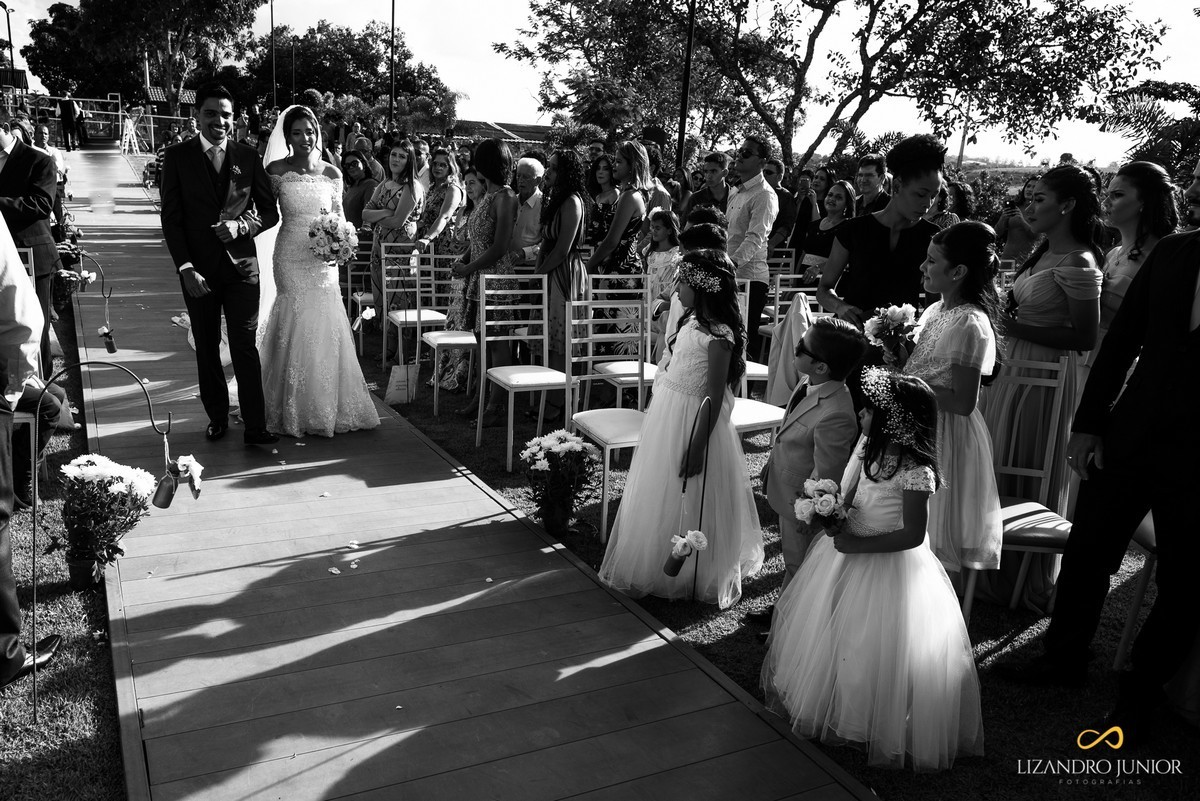 CASAMENTO, MARCOS E LAIS, NOIVO ENTRANDO PRIMEIRO QUE A NOIVA, NOIVA DE CRISTO, EVANGÉLICO, CASAMENTO GOSPEL, LIZANDRO JUNIOR, PATOS DE MINAS, SÍTIO TOE DO JÓ